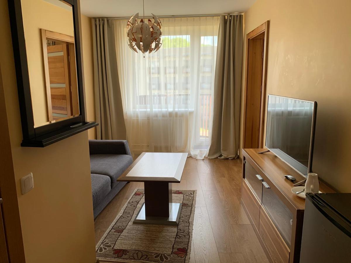 Hotel Poilsio Namai "Vyturys" à Palanga Extérieur photo