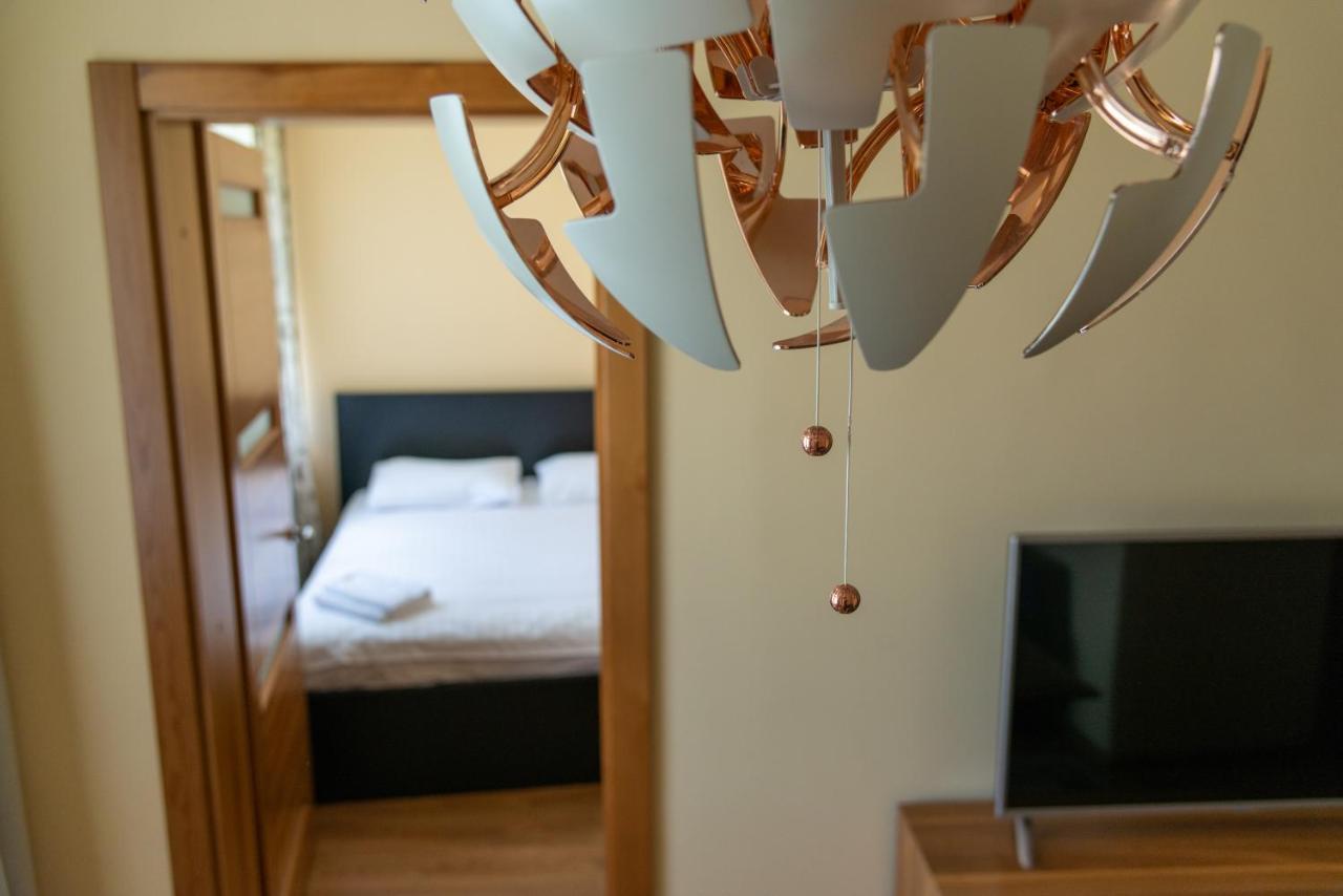 Hotel Poilsio Namai "Vyturys" à Palanga Extérieur photo