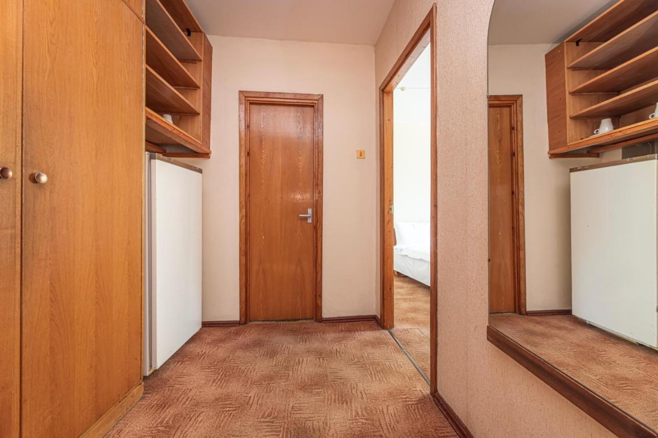 Hotel Poilsio Namai "Vyturys" à Palanga Extérieur photo