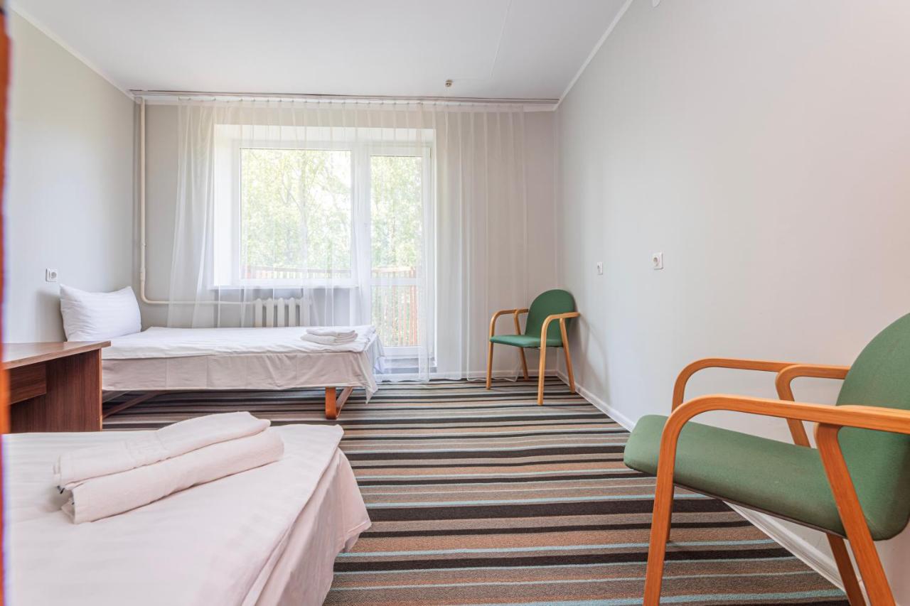 Hotel Poilsio Namai "Vyturys" à Palanga Extérieur photo