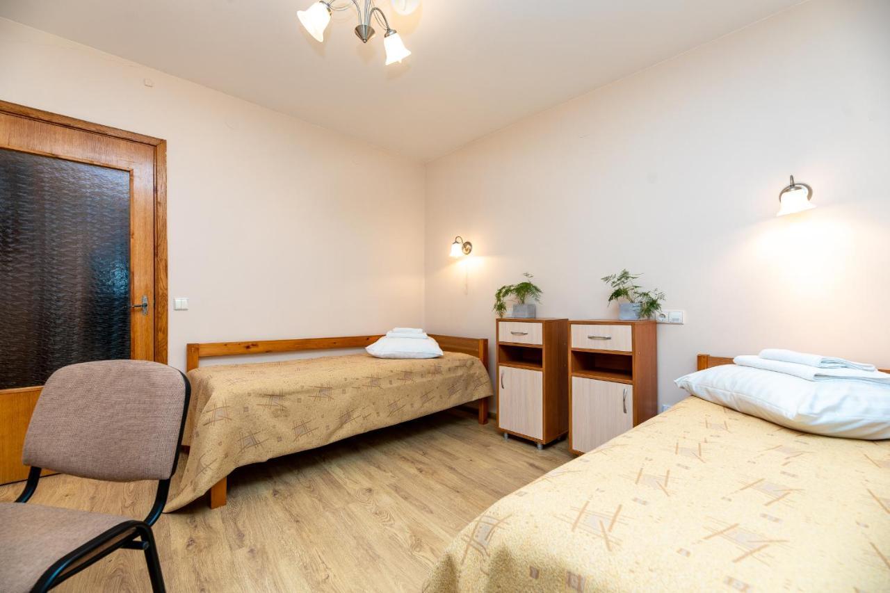 Hotel Poilsio Namai "Vyturys" à Palanga Extérieur photo